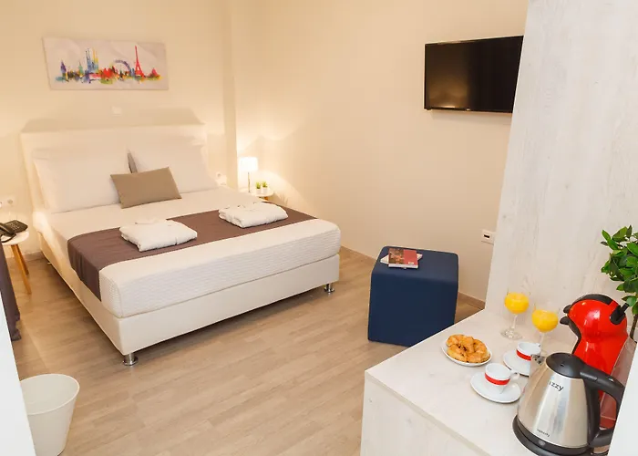 Hotel Tins Atenas