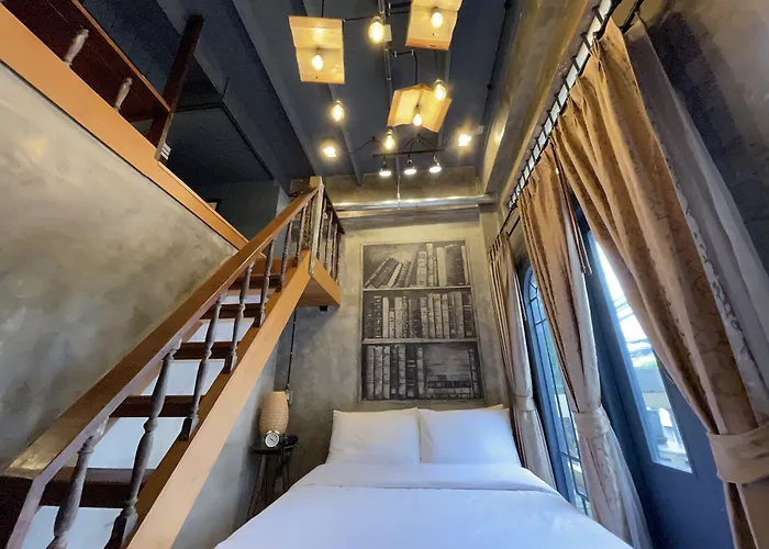 Central Old Town Cottage Bangkok