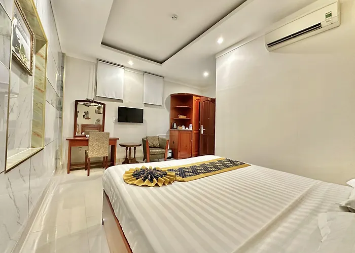 Long Bao Chau Hotel Thu Dau Mot