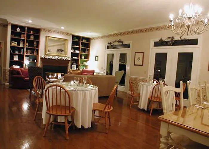 The Garden Inn Bed & Breakfast At Bee Rock Monterey