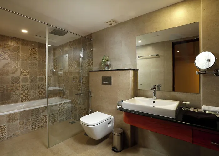 Jvk Park Hotel Kochi