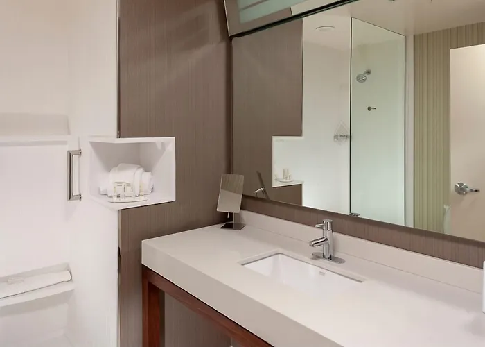 Courtyard By Marriott St. Louis West County Hotel Town and Country
