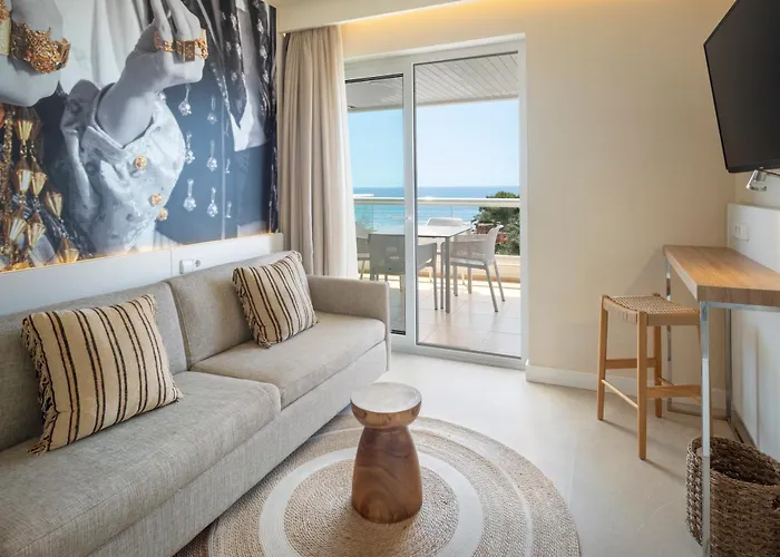 Aparthotel Tropic Garden Santa Eulalia del Río