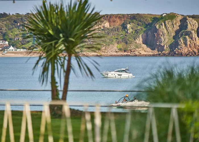 St Brelade'S Bay Hotel