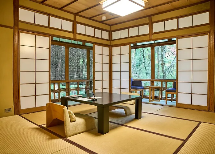 Nara Kasugaokuyama Tsukihitei Hotel