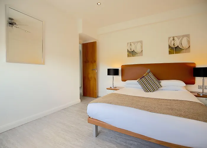 Aparthotel Roland House London