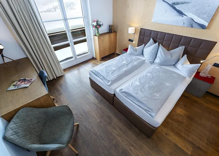Wohlfuehlhotel Hubertushof Am Arlberg - Ski-In & Ski-Out - Sky Pool Stuben am Arlberg