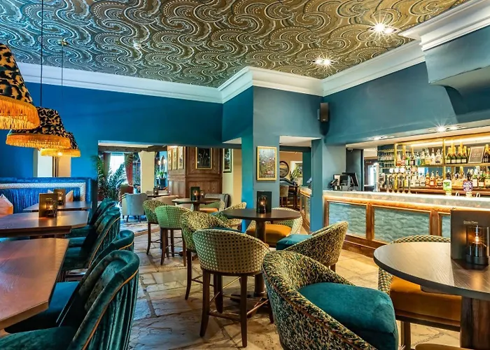 Inn On The Lake By Innkeeper'S Collection Godalming