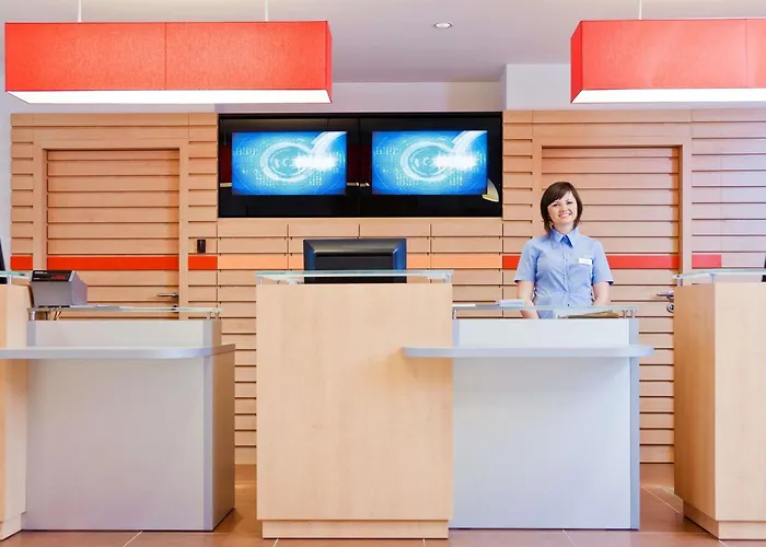 Ibis Warszawa West Station Hotel