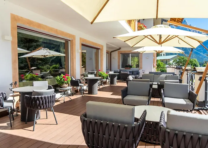 Hotel Cesa Tyrol Canazei