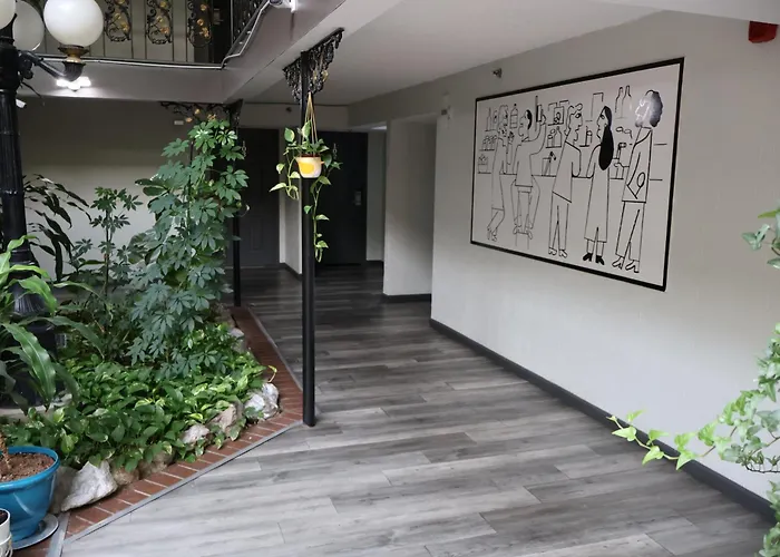 Oyo Townhouse Tulsa Woodland Hills Hotel Union