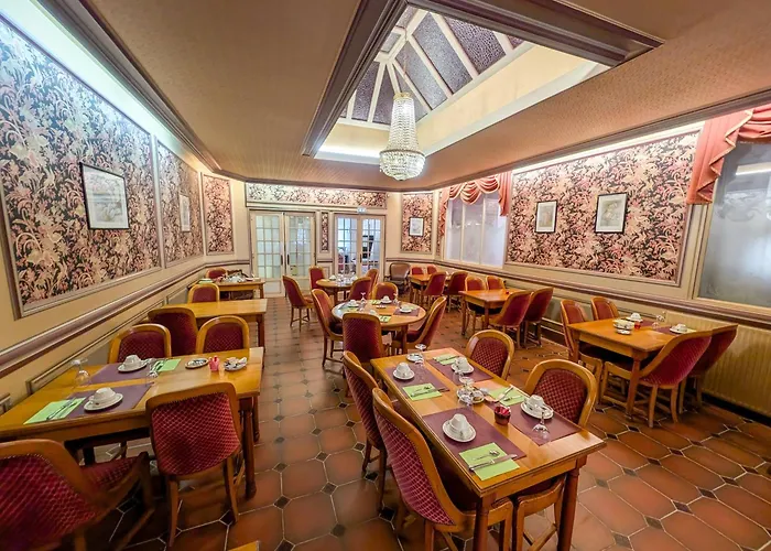 Hotel Maen-Hir Dol Gare Dol-de-Bretagne