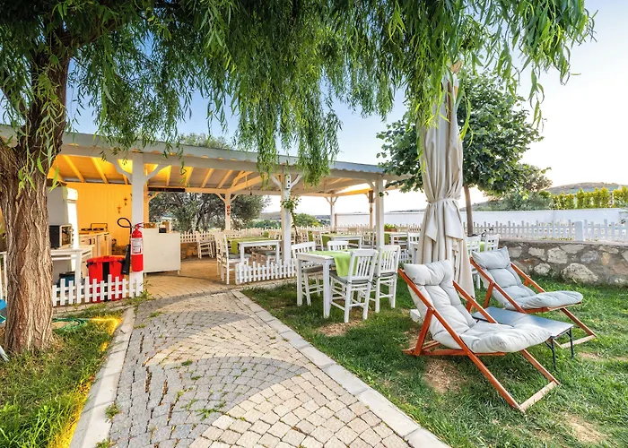 Elvin Bozcaada Otel