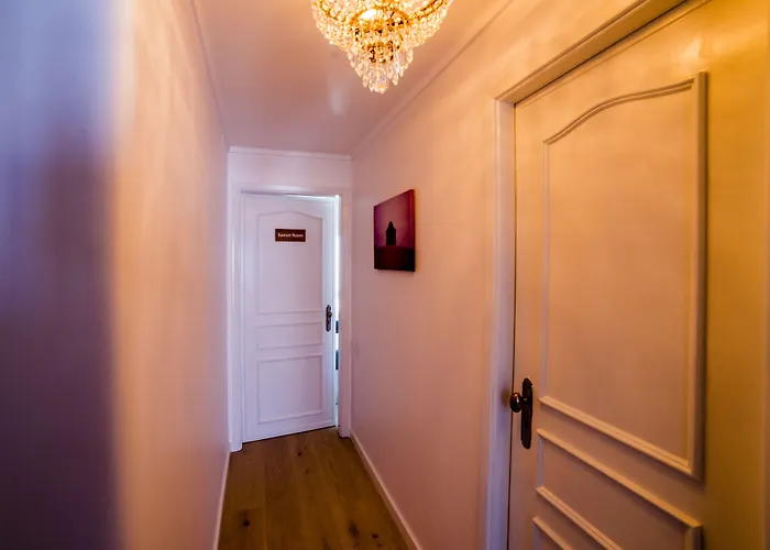 Sandhi House - Yoga & Wellness Ericeira
