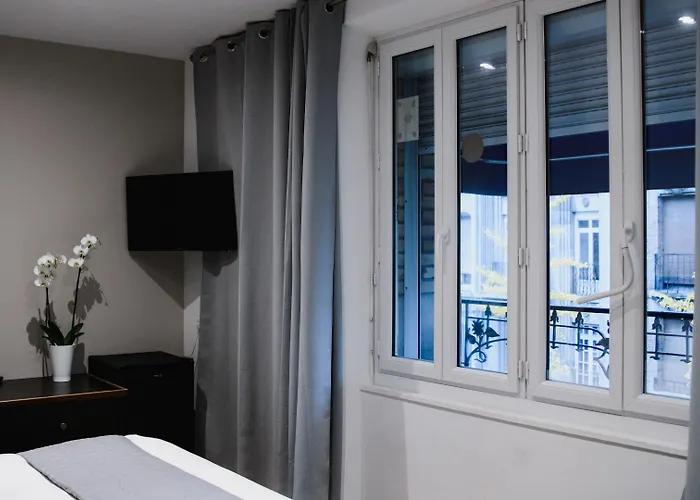 Hotel Des Arcades Reims