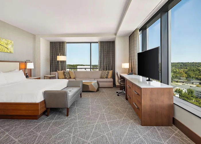 Hilton Rochester Mayo Clinic Area