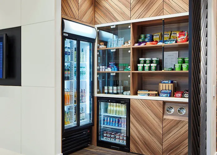 Courtyard By Marriott Luton Airport Hotel