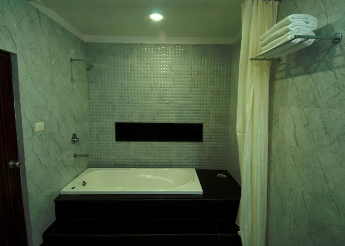 Hotel Premiere Villa Varanasi
