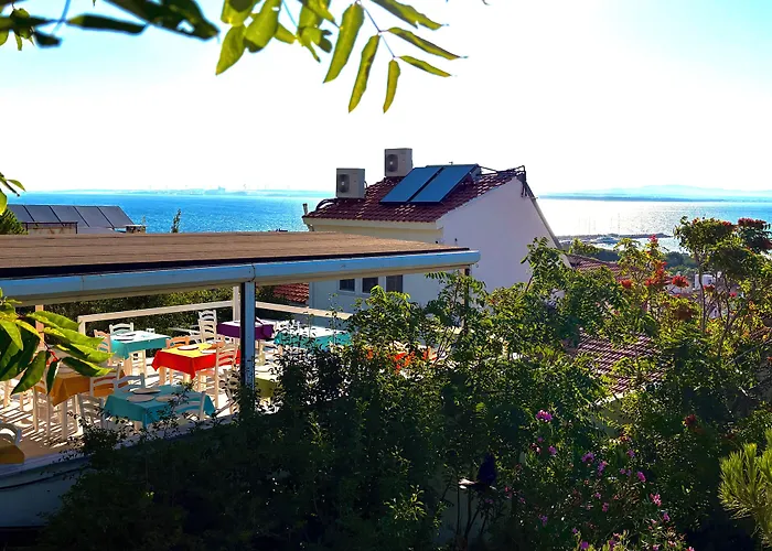 Bozcaada Denizyildizi Otel