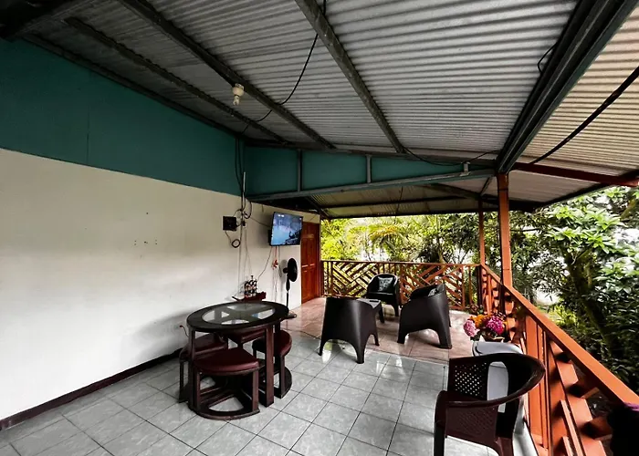 Casa Caribe Bed & Breakfast Tortuguero