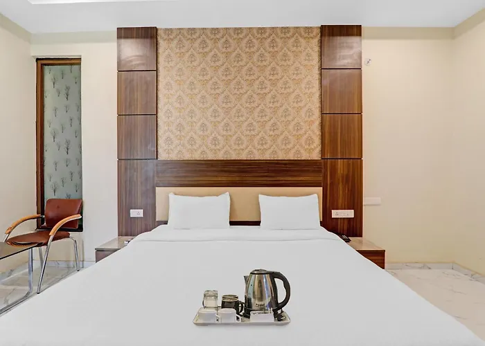 Super Townhouse Hridaya Inn Lucknow
