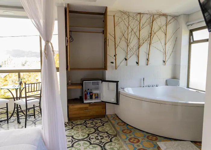 Hotel Bahia Del Faro Guatapé