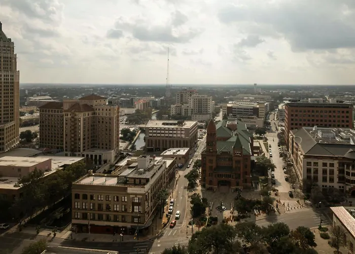 Ac Hotel By Marriott San Antonio Riverwalk