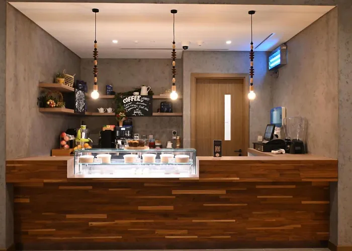 Mercure Dubai Gold District