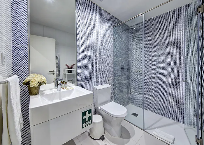 Porto Downtown Lovers Suites Bombarda 451