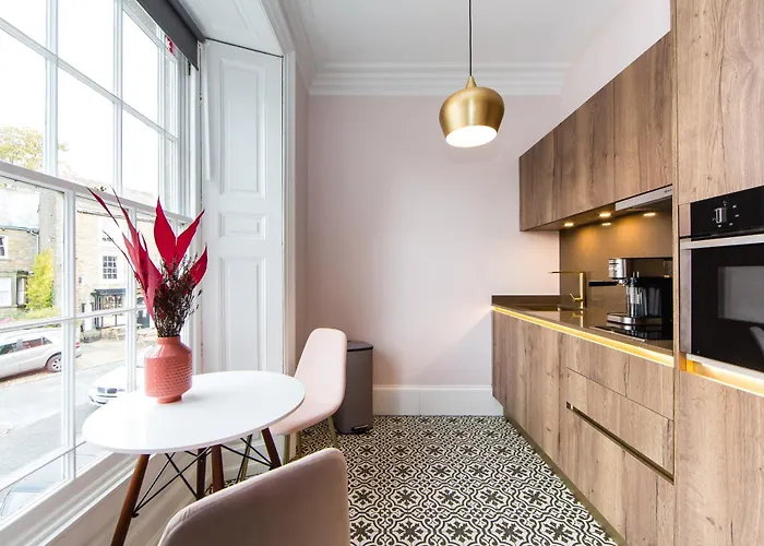 Skeldale House: 'All Creatures' Luxury Apartments in Yorkshire Dales Askrigg