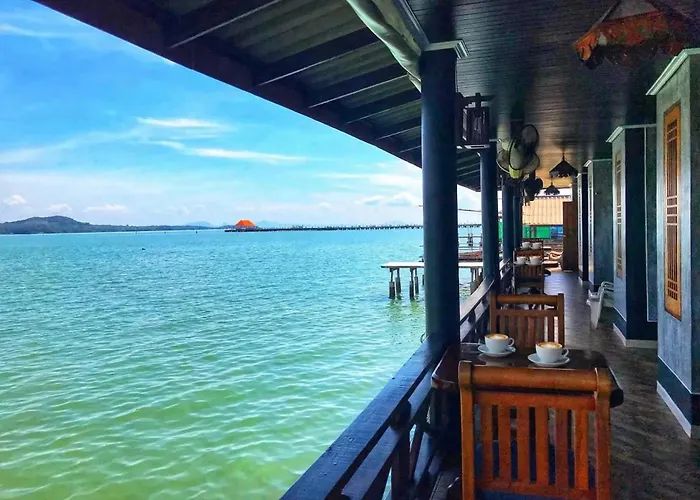Mangrove House Lanta Old Town Hotel Koh Lanta