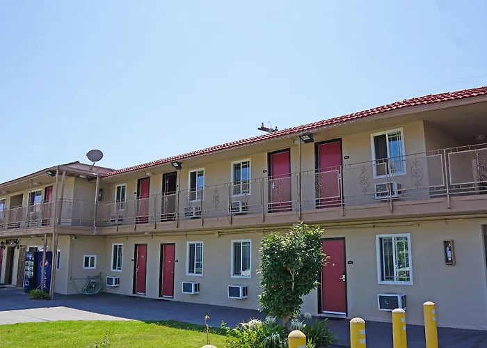 Budget Inn Lax-Lawndale
