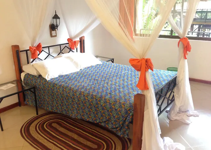 Outpost Lodge Arusha
