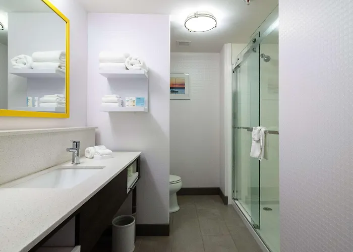 Hampton Inn & Suites - Allen Park