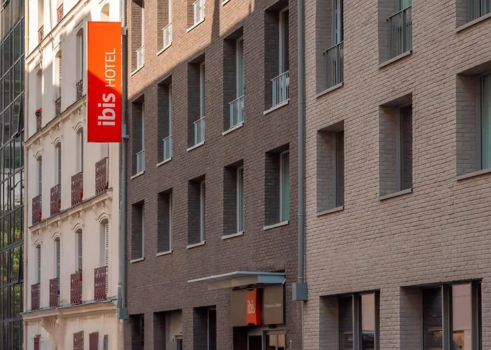 Ibis Paris Gare Montparnasse Catalogne Hotel