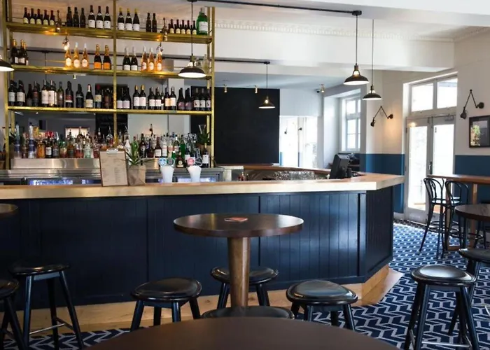 Blues Point Hotel Sidney