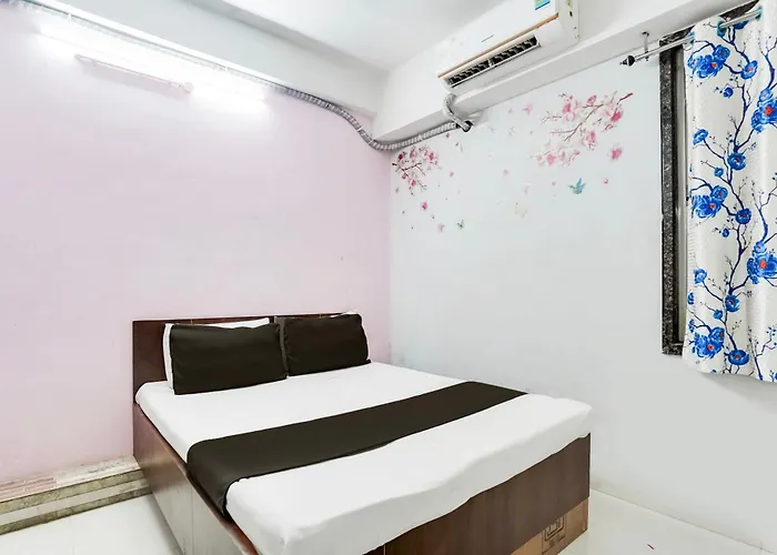 Hotel O Day Night Rooms Surat