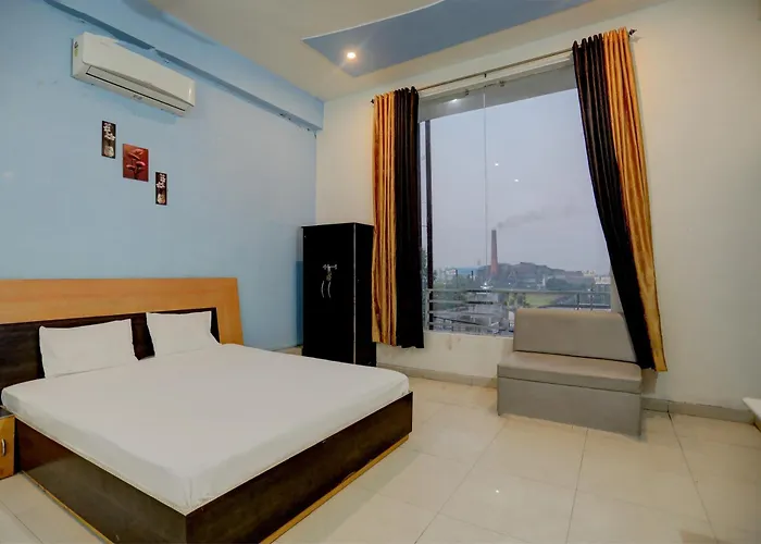 Hotel O The Royals Inn Aligarh