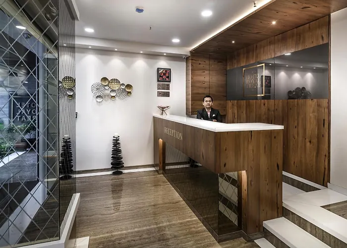 Hotel Royal Treat Surat