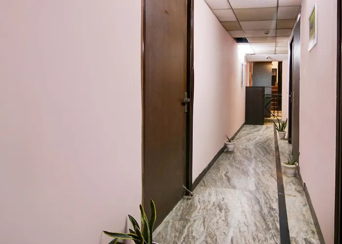Hotel O Manya Stay Yeni Delhi