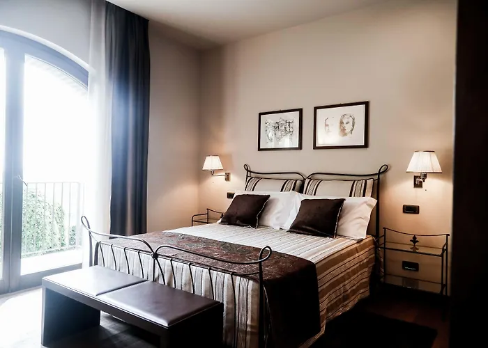 Cascina Cortine Bed & Breakfast Guarene