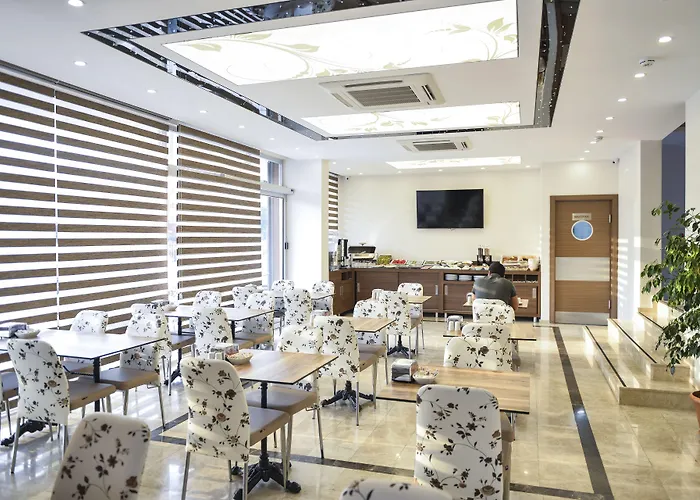 Hakcan Hotel İzmir