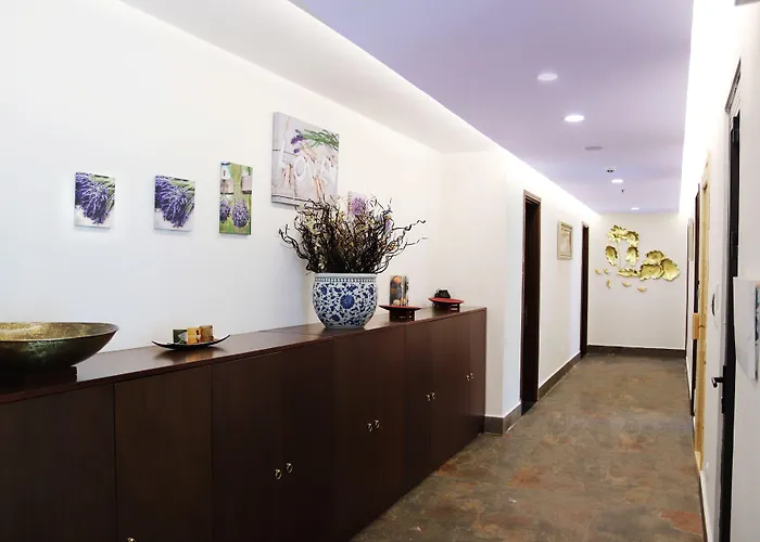 Balcona Hotel Da Nang