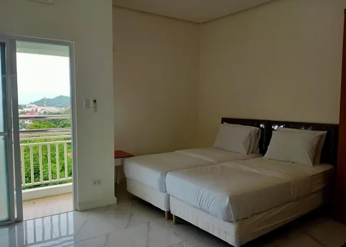 Centtro Residences Los Banos 
