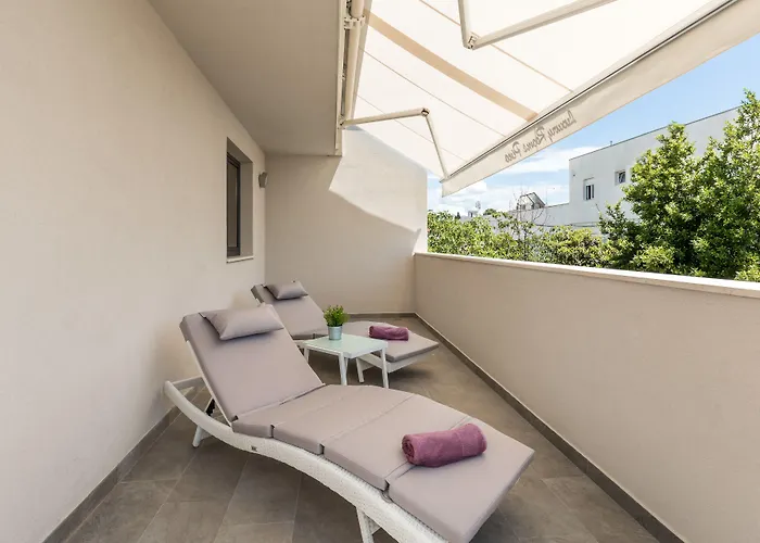 Luxury Rooms Pino Split