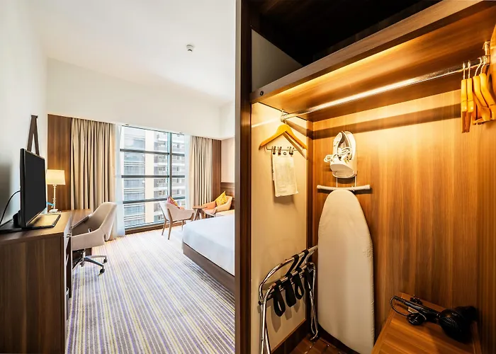 Hampton By Hilton Dubai Airport Hotel