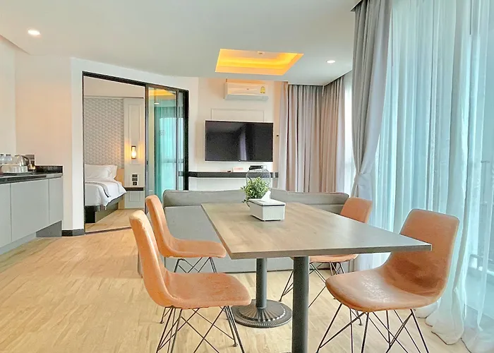 Chezzotel Pattaya