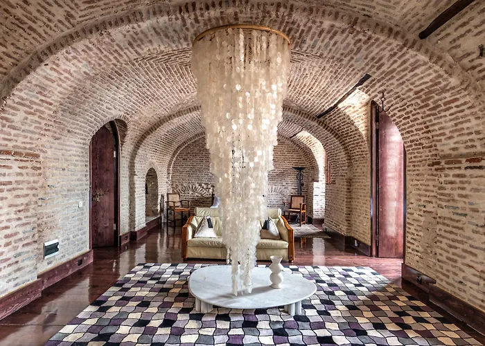 Castle In Old Town Hotel Tbilisi