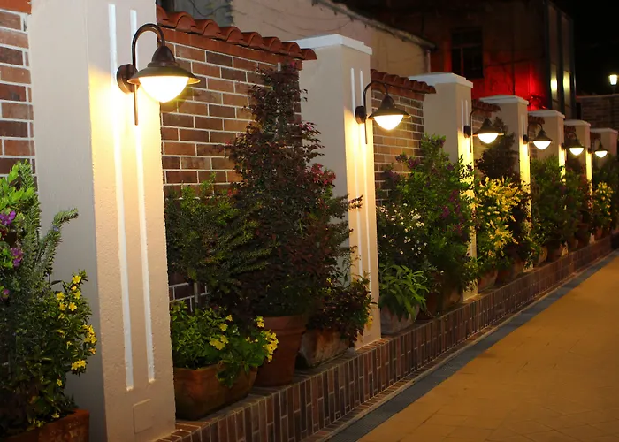 Hotel Boutique Restaurant Gloria Tirana