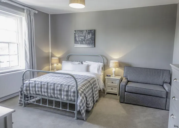 The Saracens Head Bed & Breakfast Stafford